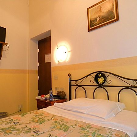 Hotel Desiree Florencie Exteriér fotografie
