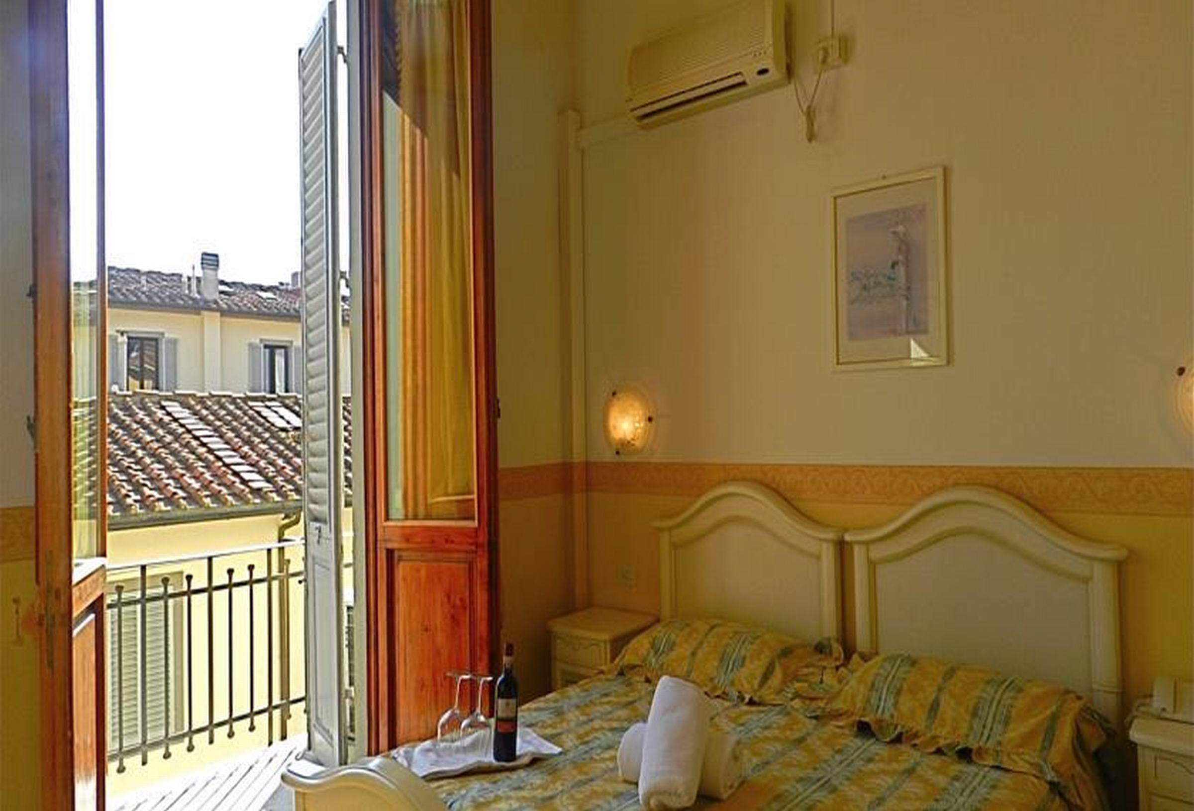 Hotel Desiree Florencie Exteriér fotografie