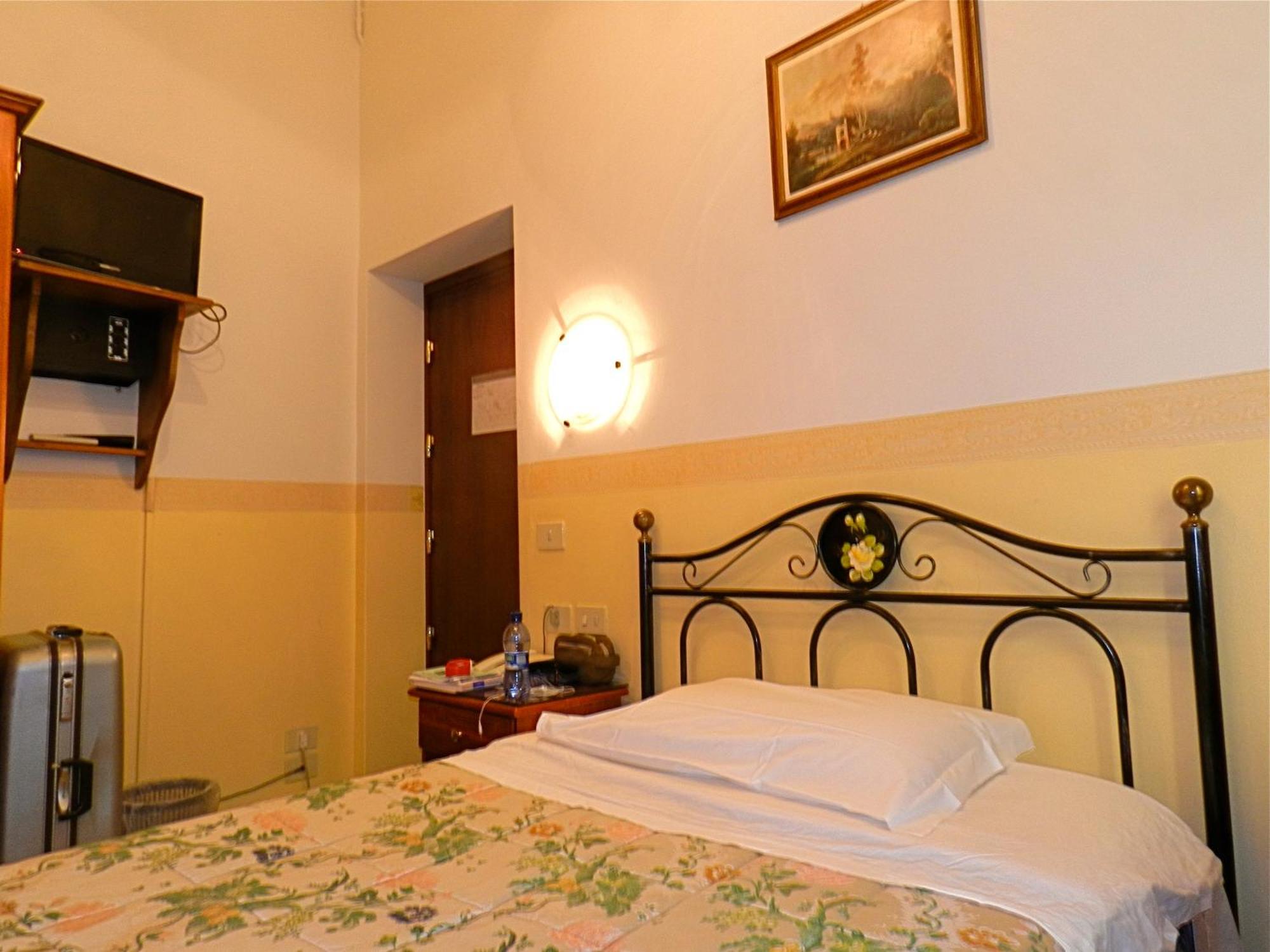 Hotel Desiree Florencie Exteriér fotografie