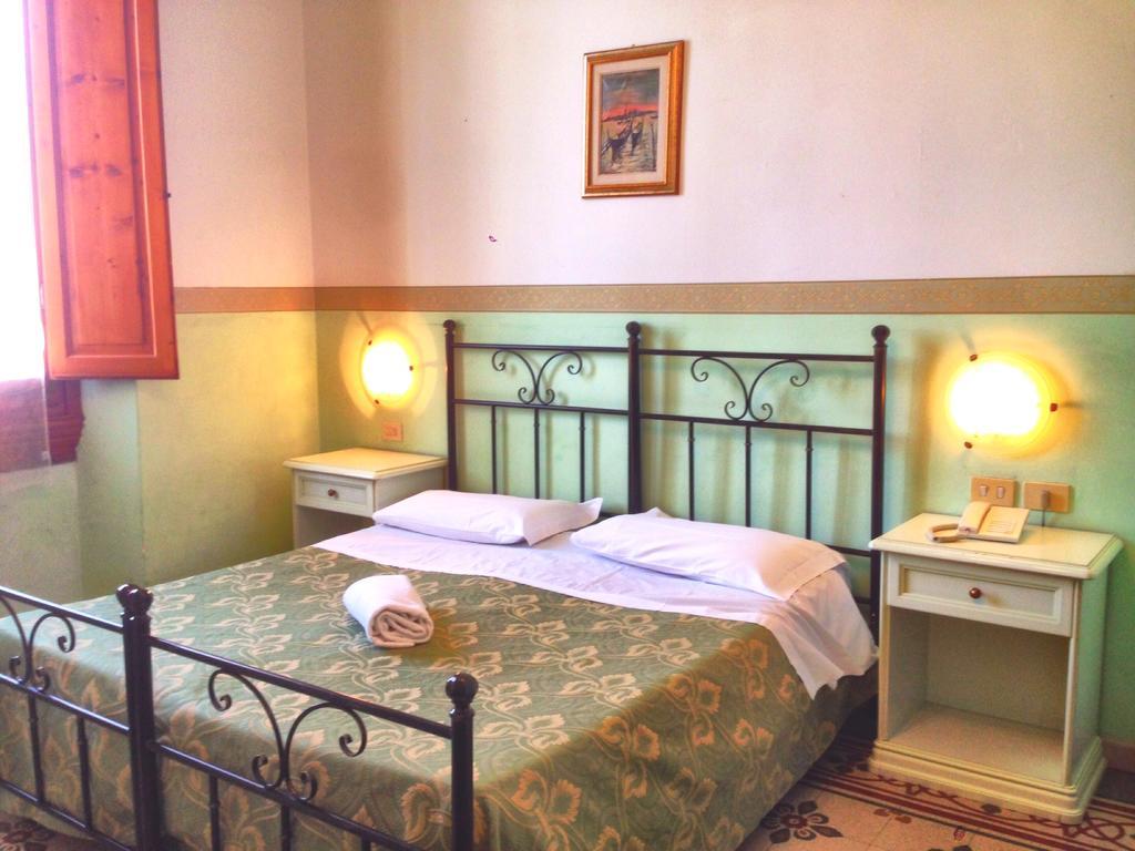Hotel Desiree Florencie Exteriér fotografie