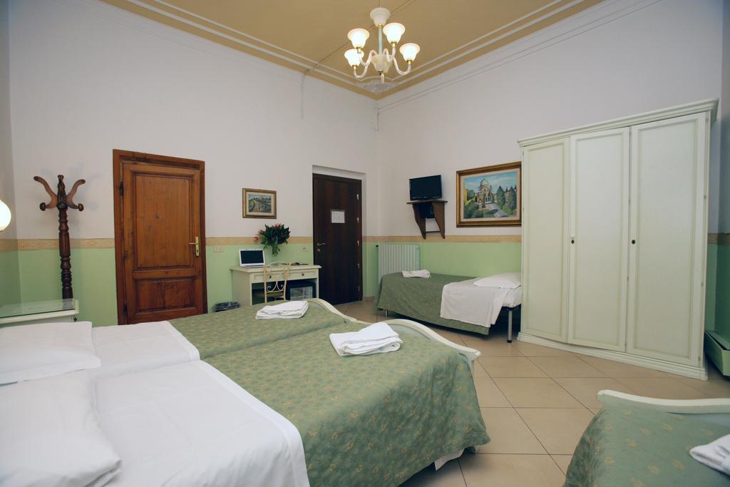 Hotel Desiree Florencie Exteriér fotografie
