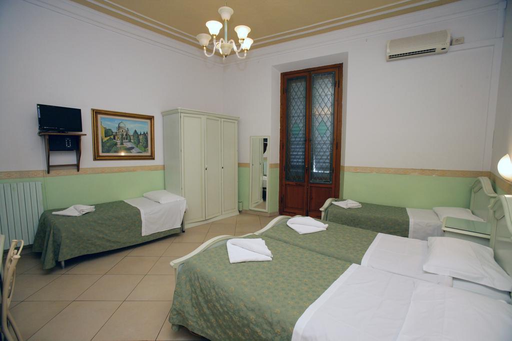 Hotel Desiree Florencie Exteriér fotografie
