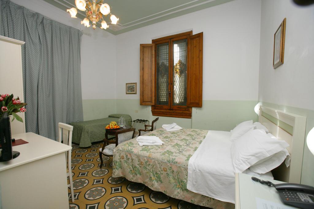 Hotel Desiree Florencie Exteriér fotografie