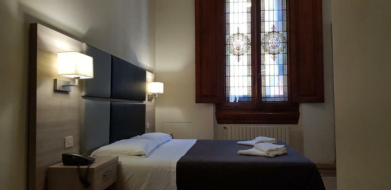 Hotel Desiree Florencie Exteriér fotografie